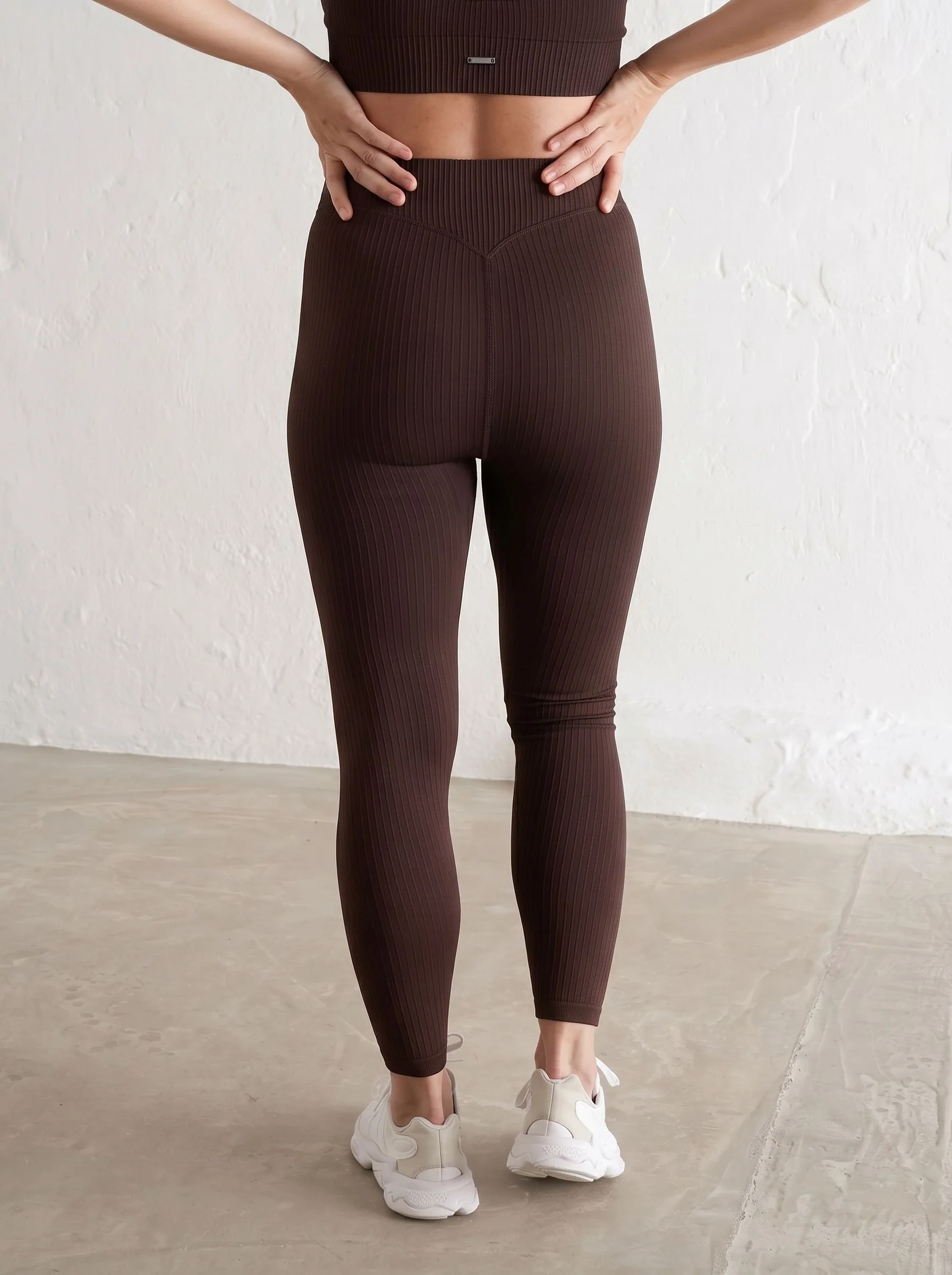 Cacao Maternity Ribbed Seamless Tights - Image 3