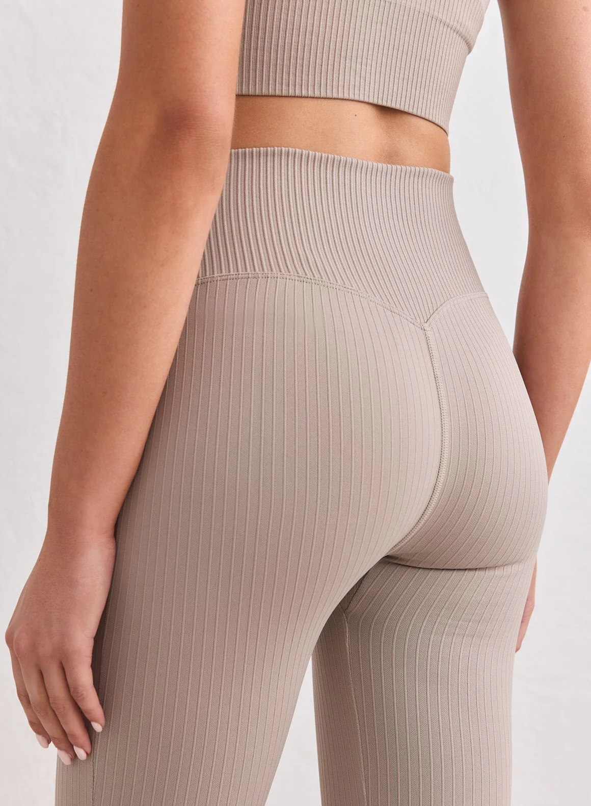 Dark Clay Ribbed Seamless Flare Tights - Image 4