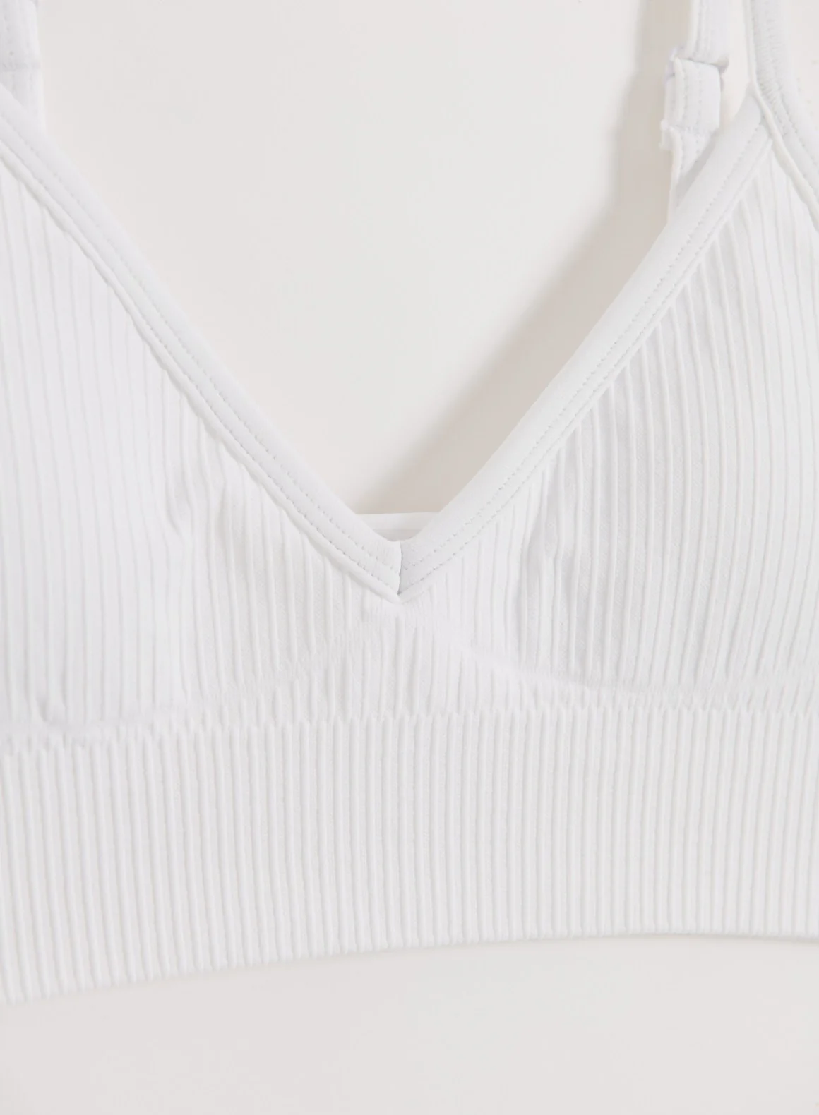 White Ribbed Seamless Deep Cut Bra - Image 5